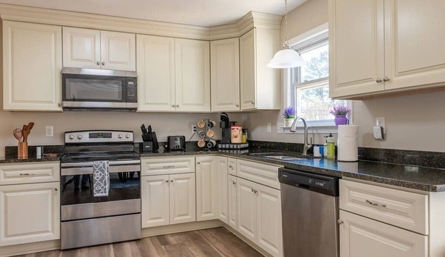 Beautiful 4bedroom vacation pool home, where relaxation & indulgence intertwine.