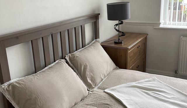 Beautiful 5-bed House in Walsall