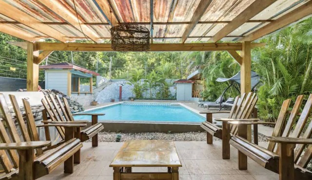 Beautiful 5 bedroom Villa Oasis Amazing pool and Privacy