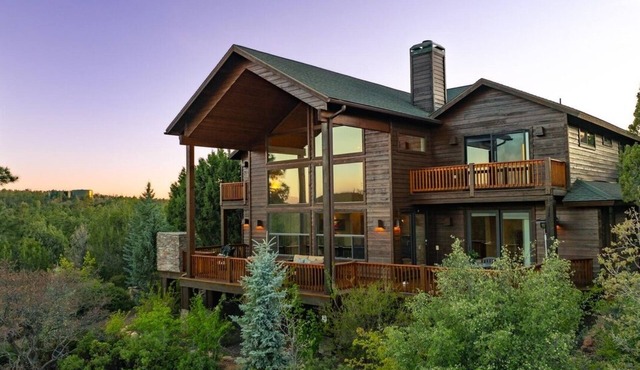 Beautiful 5 Bedroom 3500sf Cabin in Torreon Golf Community in Show Low
