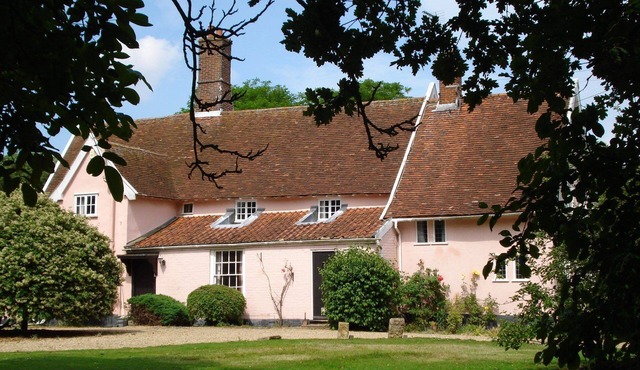 Beautiful, 5 bedroom country residence surrounded by Suffolk countryside