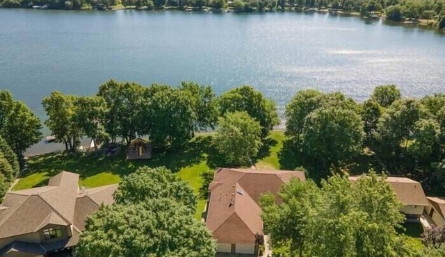 Beautiful 5 bedroom home - Alexandria Lake Latoka with many new updates!