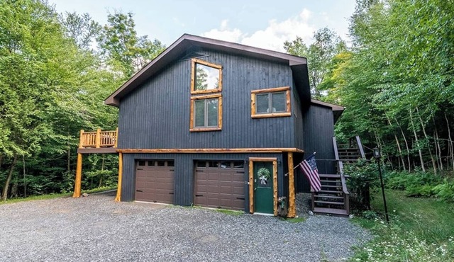 Beautiful 5-bedroom home in Lake Placid - Moongate Lodge