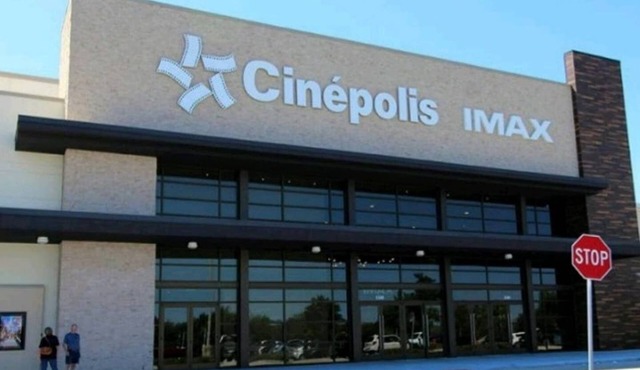 Beautiful 5 Bedroom with Pool & Jacuzzi