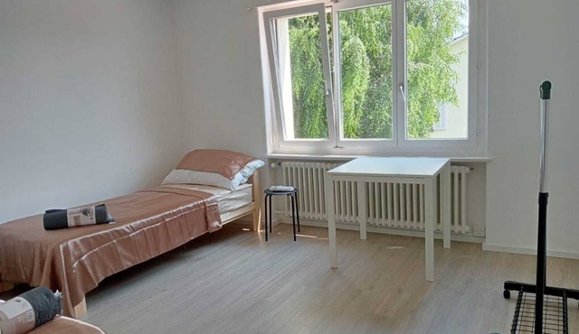 Beautiful 5-room apartment with 6 beds - only 15 minutes from Zurich & free parking