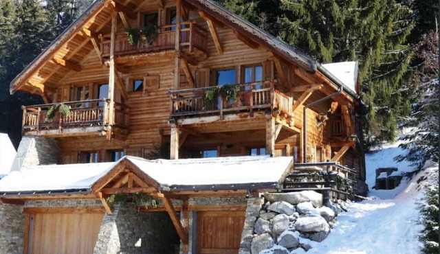 Beautiful 5-star, 6 bedroom 6 bath Ski-in/out Chalet Oz en Oisans-Alpe d'Huez.
