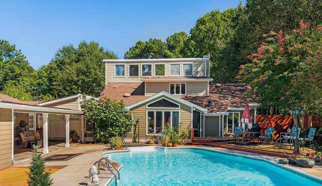 Beautiful 5bd Home with Pool Near LakePoint Sports