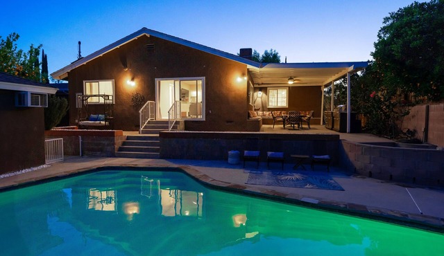 Beautiful 5BDR Home in an Upscale Neighborhood