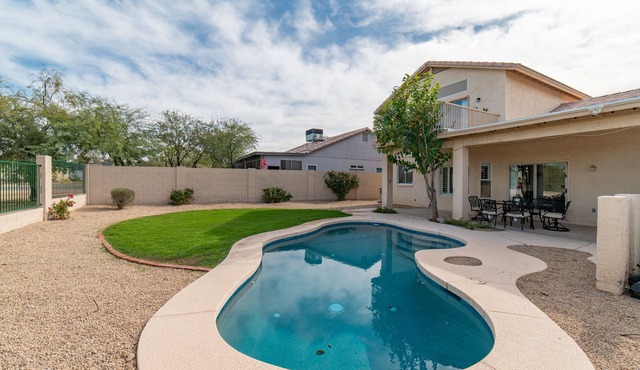 Beautiful 5bdr North Phoenix Home w/Pool!