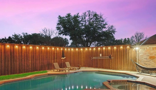 Beautiful 5Br 2Bath DeSoto Home with Pool