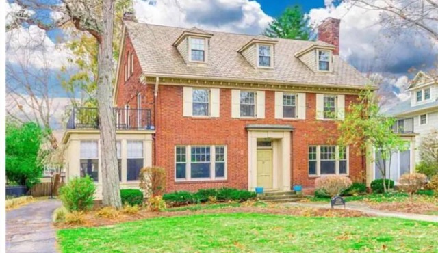 Beautiful 6 bed 5.5 bath estate in sought after Cleveland Heights neighborhood