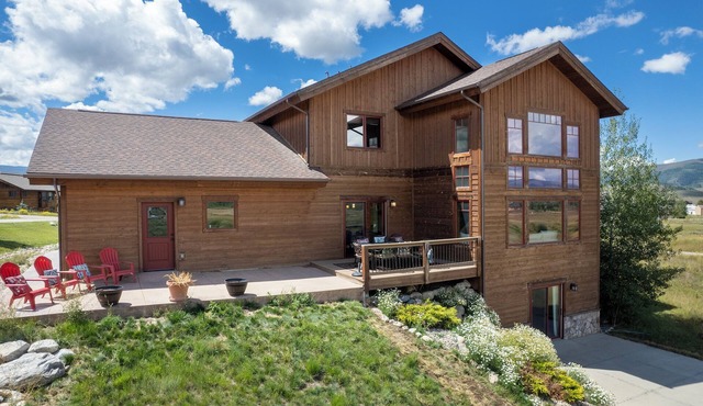 Beautiful 6 BDR in Heart of the Rockies, Ski, Hot Tub, Rocky Mtn National Park!