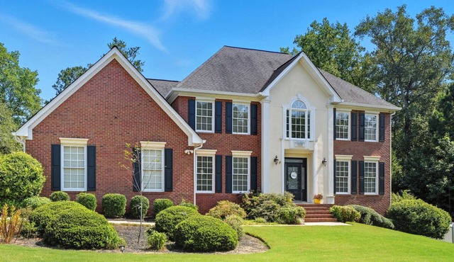 Beautiful 6 Bedroom Estate Ready for World Cup Fans!