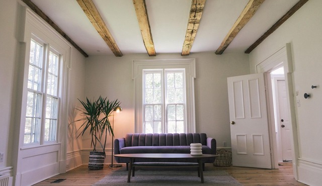 Beautiful 7BR Country Farmhouse with Yoga Studio