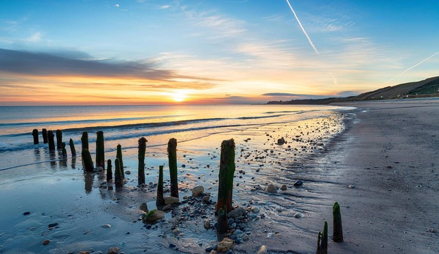 Beautiful 8 berth caravan for hire at Sand le Mere in Yorkshire ref 71017J