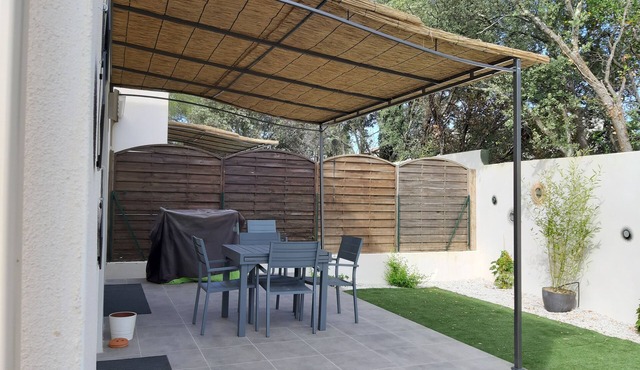 Beautiful air-conditioned house, 100m² north of Montpellier in a residential area