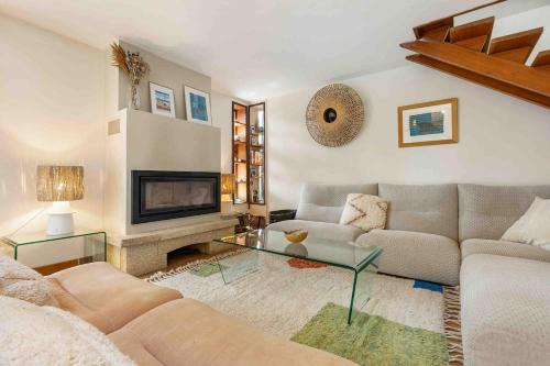 Beautiful air-conditioned house and heated pool