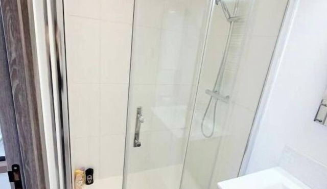 Beautiful air-conditioned Studio 200m from Valence town station