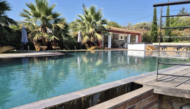 Beautiful air-conditioned villa: swimming pool & spa. Close to the calanques at the foot of Garlaban