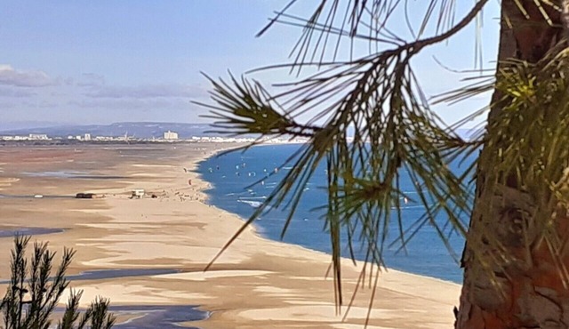 Beautiful air-conditioned villa on the heights of Fitou, 15 minutes from the beaches, wifi