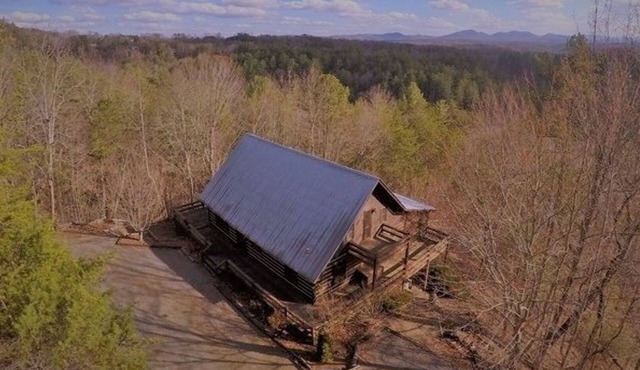 Beautiful all season's view of the Blue Ridge Mountains.