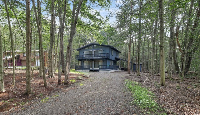 Beautiful and comfortable Home in Tobyhanna. Violet Villa in Poconos Mountain.