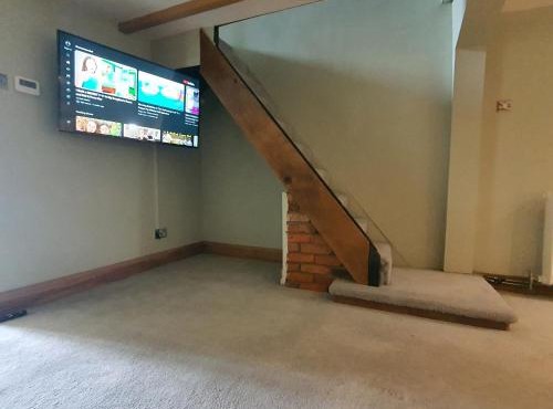 Beautiful and Cozy 2 Bedroom Apartment Billericay