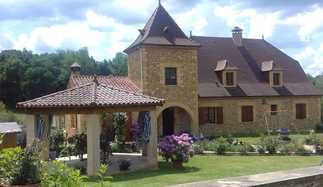 Beautiful and large country house in the heart of the black Périgord