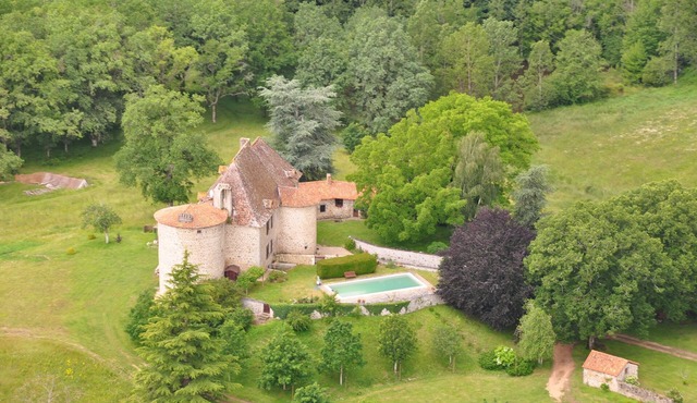 Beautiful and Quiet 9th century Castle in the heart of Perigord - Dordogne