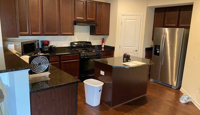 Beautiful and spacious modern 3-bedroom house in Greenwood