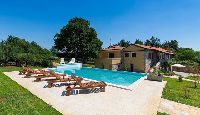 Beautiful and spacious newly built villa with private pool in a quiet environment in the interior of Istria