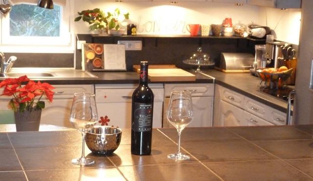 Beautiful and spacious villa in Céret with swimming pool - not overlooked