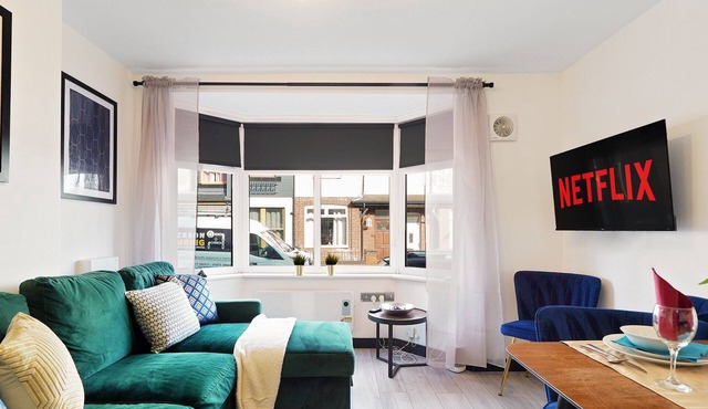 Beautiful and Stylish Yorkshire Apartment-Sleeps 5