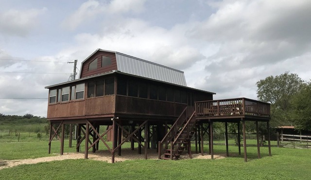 Beautiful and unique property on the San Marcos River. Great get away! nnn