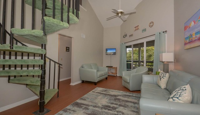 Beautiful and Quiet 2 Bedroom Condo - SV267