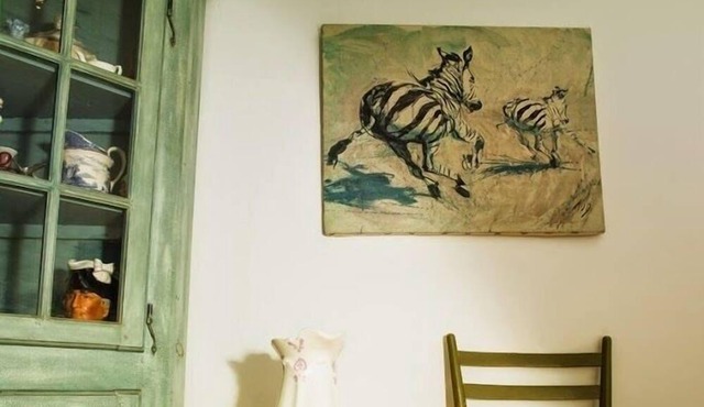 Beautiful Antique furnished apartment next to the Lachine canal.Close to airport