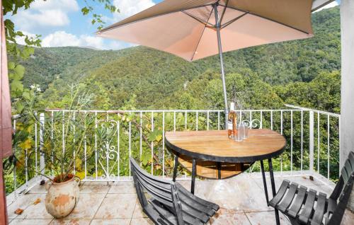 Beautiful Apartment In Sant Andrea Di Bozio