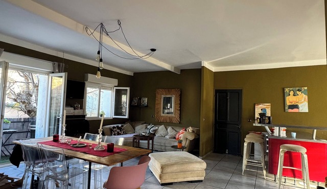 Beautiful apartment in large stone house in the heart of a Corsican village