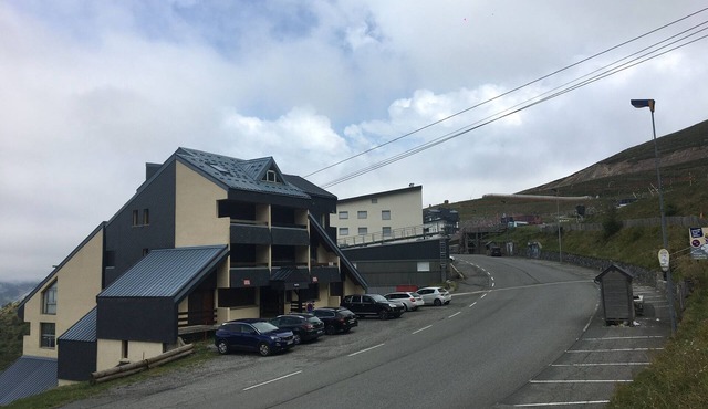 BEAUTIFUL APARTMENT FOR 6 PEOPLE FACING THE SLOPES SAINT LARY PLA D'ADET