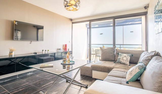 Beautiful apartment for 3 guests with WIFI, TV, terrace and parking