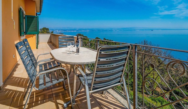 Beautiful apartment in Moscenicka Draga