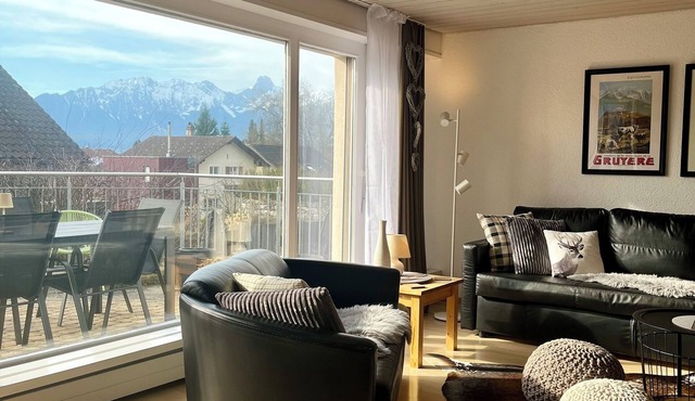 Beautiful Apartement perfect for groups and families, near Thun and Interlaken