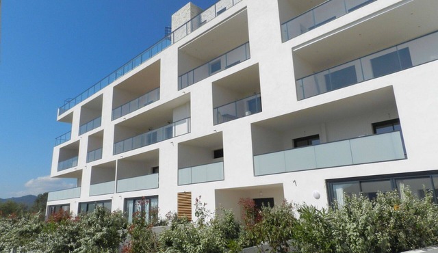 Beautiful apartment for 2 people with pool, WIFI, A/C, TV and terrace