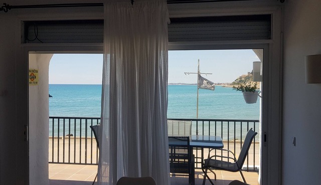 Beautiful apartment facing the sea. a place to dream.
