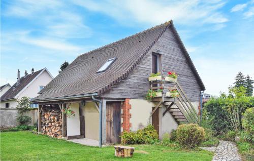 Beautiful Apartment In Le Mesnil-Esnard With Wifi