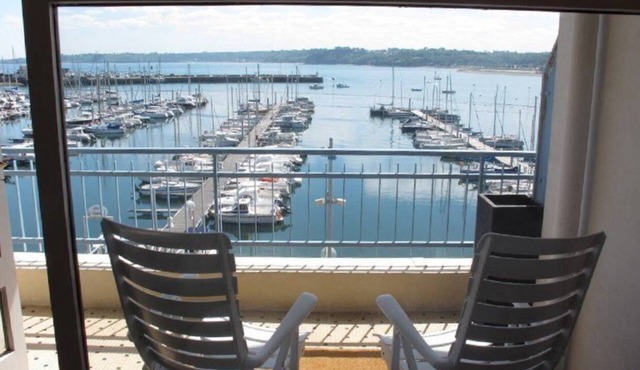 Beautiful apartment with terrace, WIFI and SUPERB SEA VIEW in PERROS-GUIREC
