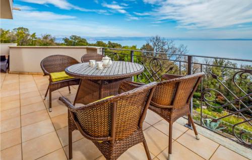 Beautiful Apartment In Moscenicka Draga With Wifi