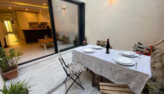 Beautiful apartment 5 minutes walk to the beach