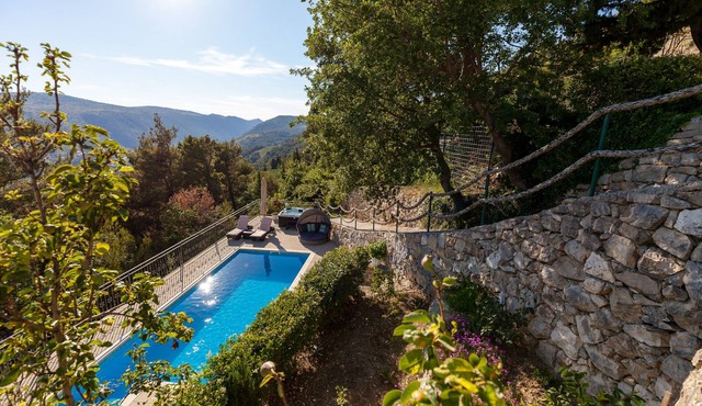 Beautiful apartment Stela with private heated pool and whirlpool