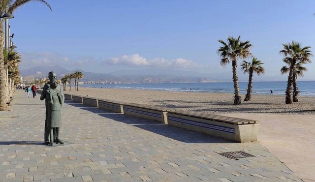 Beautiful apartment 140 m2 in San Juan Beach of Alicante